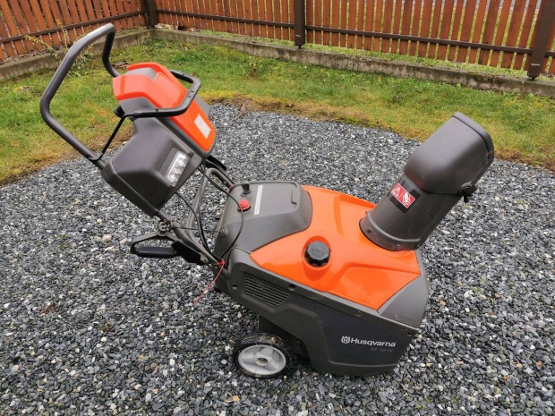 Husqvarna ST 121E hmar