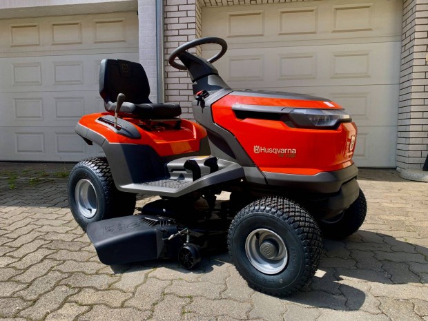 Husqvarna TS 100i elektromos fűnyíró traktor