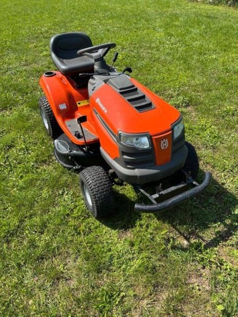 Husqvarna TS 138 fnyr traktor,
