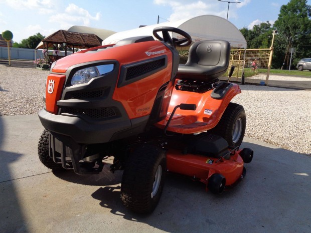 Husqvarna USA 24 Le 2 hengeres fnyrtraktor fnyr traktor