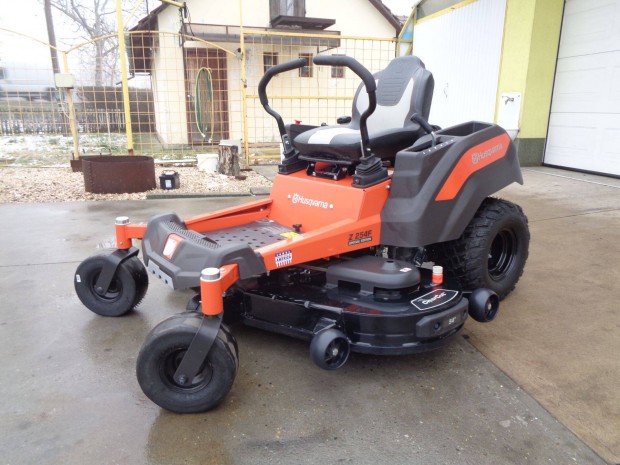 Husqvarna USA 25 Le 2 hengeres fnyrtraktor fnyr traktor