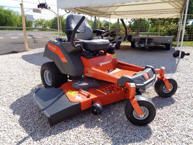 Husqvarna USA 26Le 2 hengeres 0 forduló fűnyírótraktor fűnyíró traktor