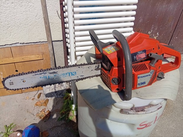 Husqvarna láncfűrész