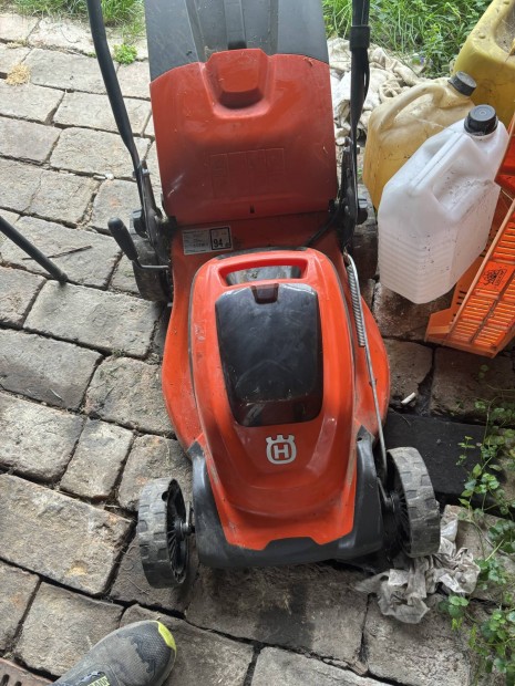 Husqvarna lc 141vli