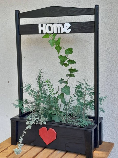 Húsvéti ajándékként Home balkonláda
