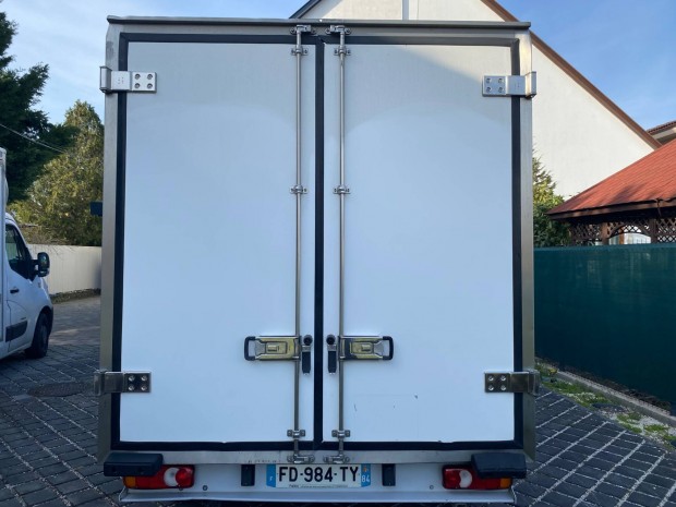 H�t�s fel�pitm�ny