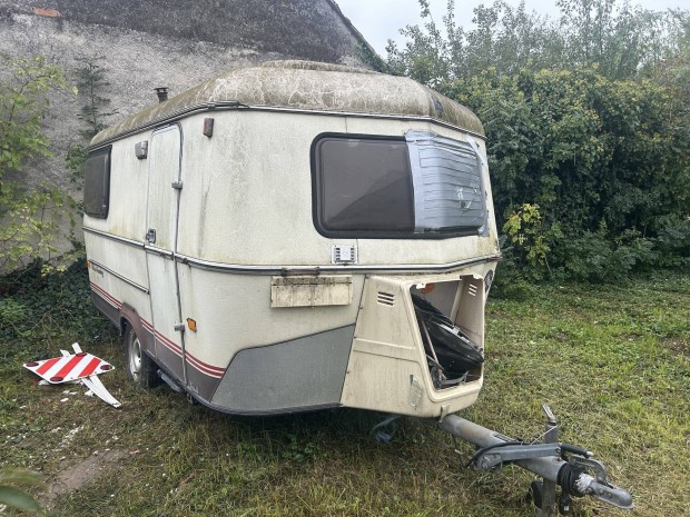 Hymer Eriba lakkocsi
