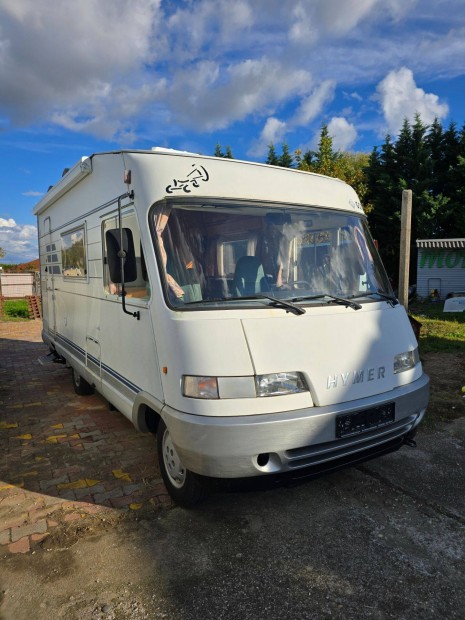 Hymer lak�aut�