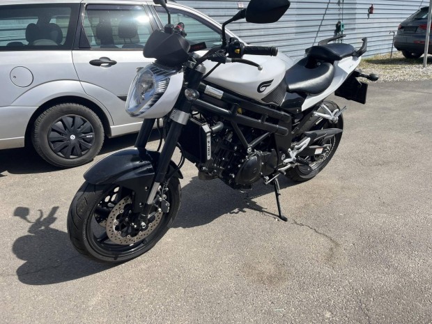 Hyosung GT 650
