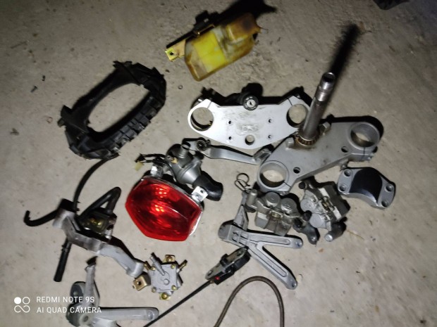 Hyosung GT 650 alkatr�szek