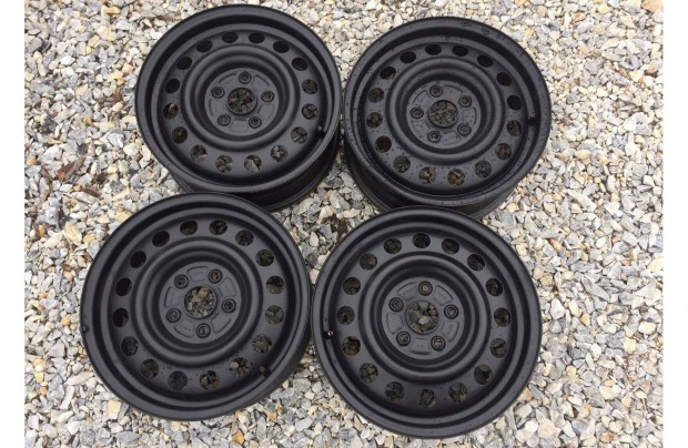 Hyundai 16"-os lemezfelni, 5x114,3