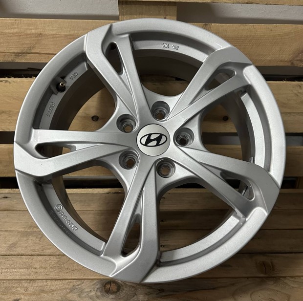 Hyundai 17es gyári alufelni 5x114,3 I30 Tucson Kona