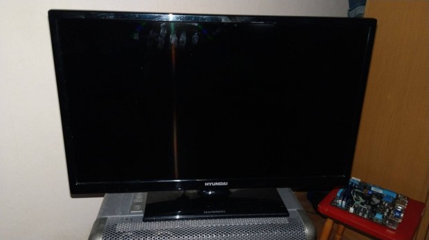 Hyundai 24col smart tv kis hibval