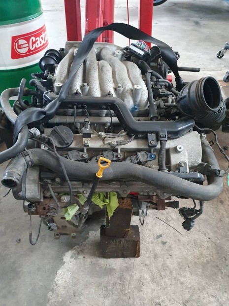 Hyundai 2.7 benzin motor