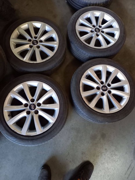 Hyundai 5x114.3-as 7.5x17" hasznlt (gyri felni) alufelni, 215/50 ko