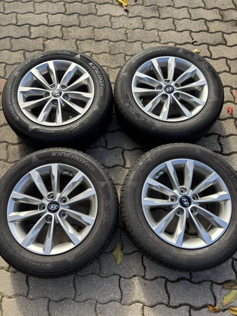 Hyundai 7x16 et40 5x114,3 gyari alufelni