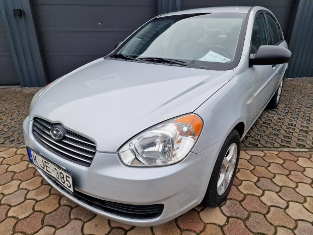 Hyundai Accent 1.4 Comfort Hazai �j V�s�rl�s.EG...