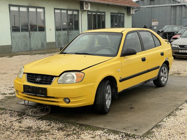 Hyundai Accent 1.5 CRDI 60kw bontott alkatrszei