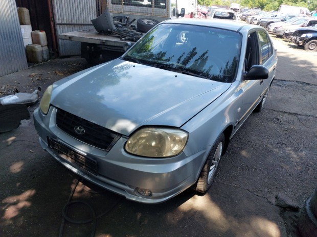 Hyundai Accent 1.5 crdi alkatrészei