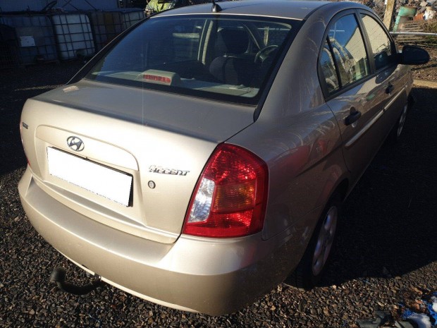 Hyundai Accent G4EE 1.4i alkatrsz