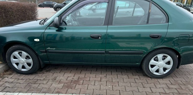Hyundai Accent t�li ker�kszett
