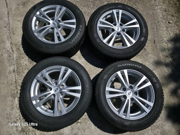 Hyundai Alufelnik teligumikkal 5x114,3 205/60R16
