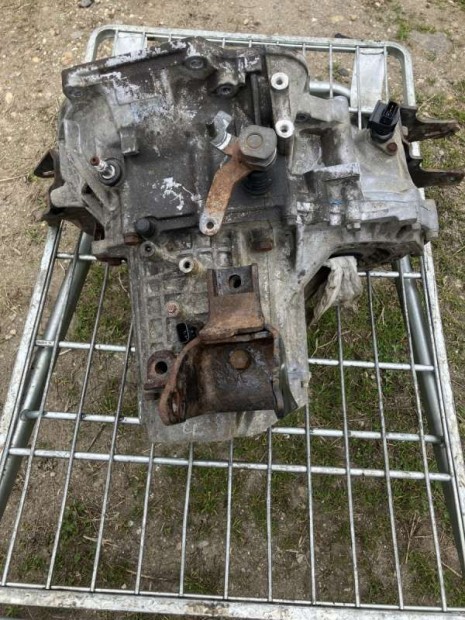 Hyundai Coupe GK váltó 4300028713-BON
