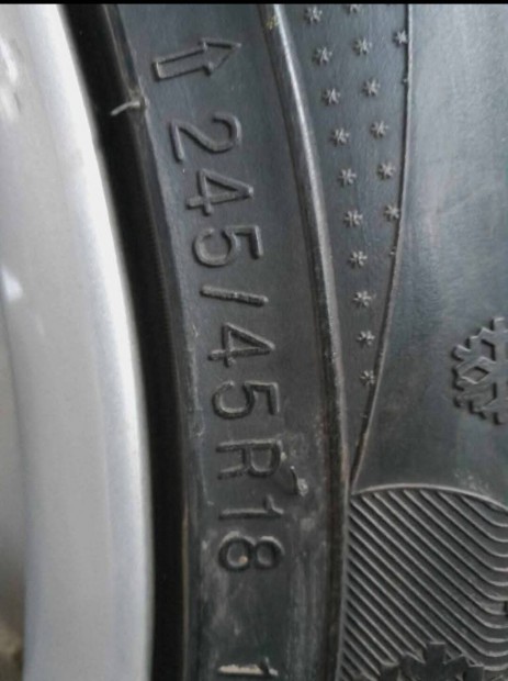 Hyundai Coupe Genesis gyári téli kerekek eladók