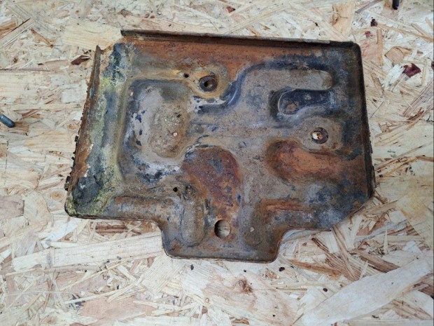 Hyundai Coupe (1997-2002) Akkuml�tortart�