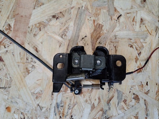 Hyundai Coupe (1997-2002) Motorh�ztet� Z�r