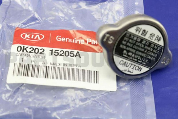 Hyundai Coupe hűtősapka 0K20215205A
