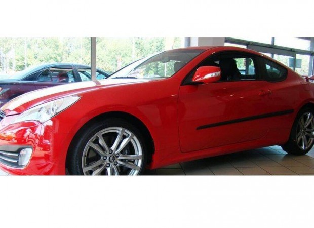 Hyundai Genesis Coupe Ajtvd Dszlc Oldalcsk