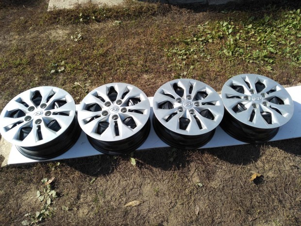 Hyundai Gyári felnik, 15", Új