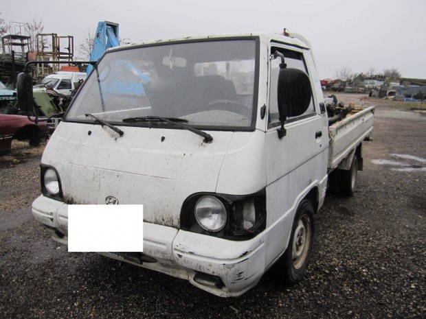 Hyundai H100 plat�s haszn�lt bontott alkatr�szek