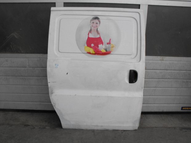 Hyundai H1 jobb tolóajtó oldalsó ajtó képeken látható mó