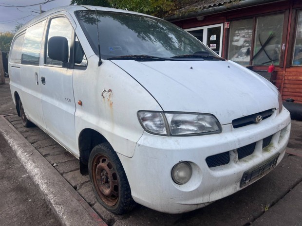Hyundai H200 (2001) 2.4i G4CS Alkatrészek #M3220