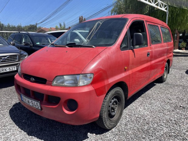 Hyundai H-1 2.5 Első idős tulajdonostól viselte...