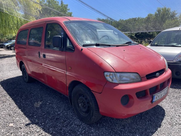 Hyundai H-1 2.5 Első idős tulajdonostól viselte...