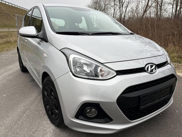 Hyundai I10 1.0i Black Line EURO6 / 17 Ezer KM...