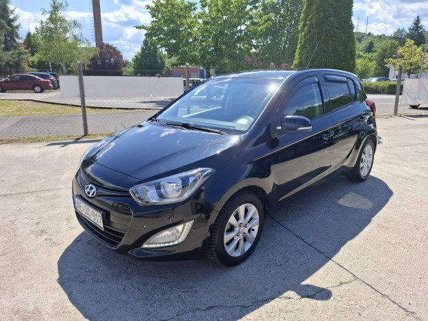 Hyundai I20 1.25 Comfort Alufelni .BLUETOOTH. T...