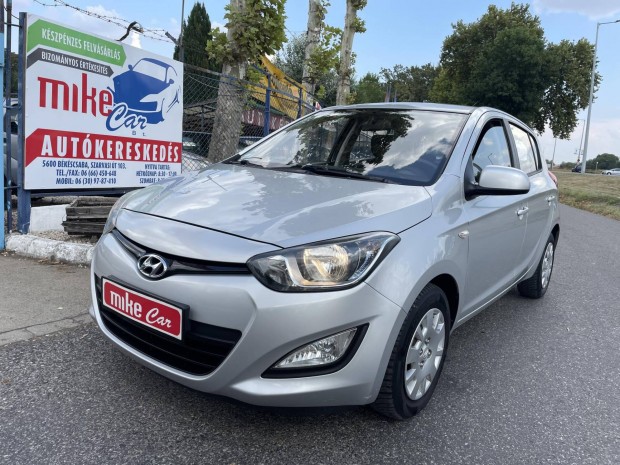 Hyundai I20 1.25 Comfort Vezetett Szervizknyv!...