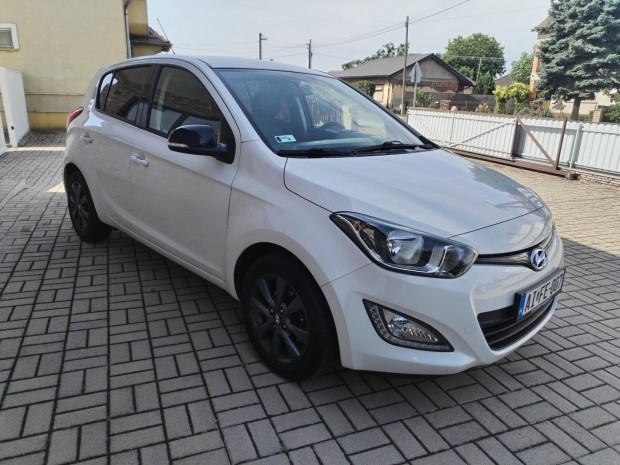 Hyundai I20 1.25 Go! Brasil Azonnal Elvihet! 1...