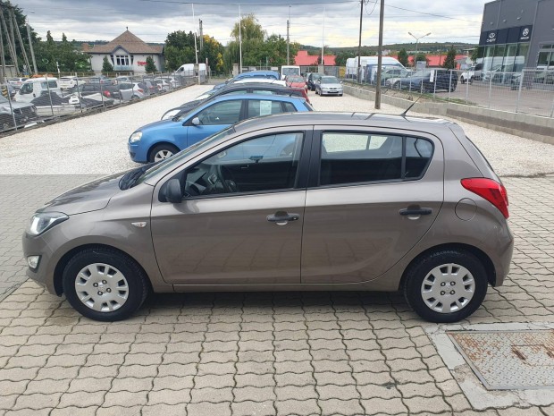 Hyundai I20 1.25 Life AC Csak:32000km klima 1tulaj