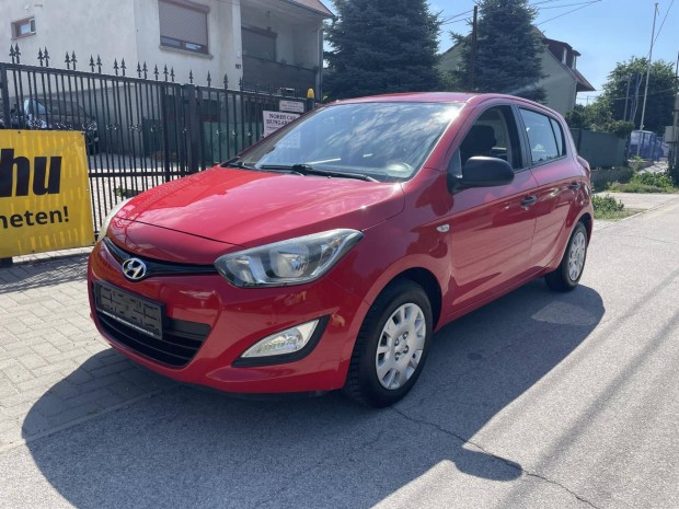 Hyundai I20 1.25 Life AC Tli-Nyri Garnitra.S...