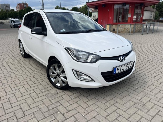 Hyundai I20 1.4 Go! Brasil Sport Limited.6 Sebe...