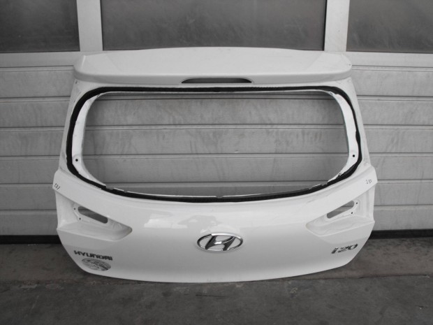 Hyundai I20 2.gen csomagtr ajt 2014-2018