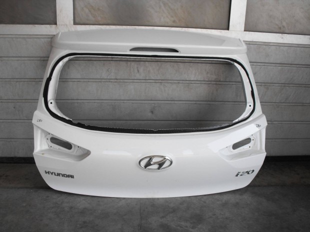 Hyundai I20 2.gen csomagtr ajt 2014-2018