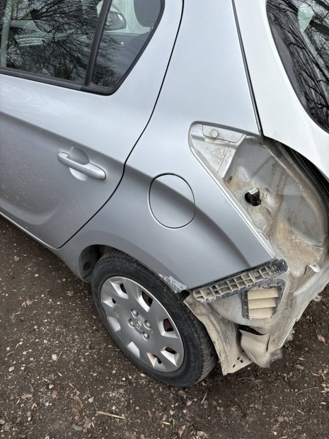 Hyundai I20 ajt srvd negyed tkr hts hd futm 