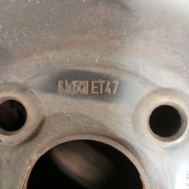 Hyundai I20 ll 15 colos, újszerű nyarigumikkal