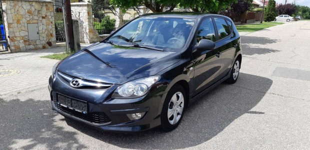 Hyundai I30 1.4 DOHC Classic